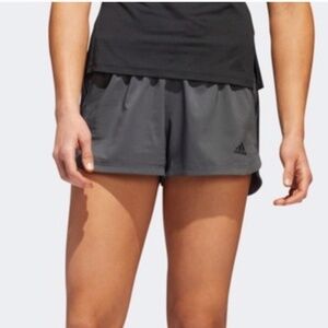 New Adidas Women’s Gray 3 Stripe Shorts Size XL